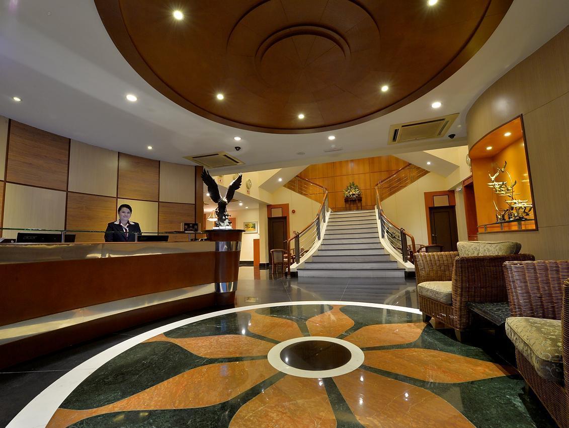 Asiana Hotel Kota Kinabalu Exterior foto
